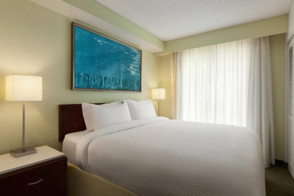 SpringHill Suites by Marriott Boca Raton image 20